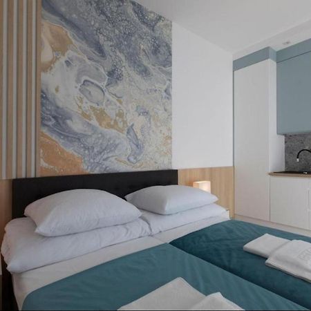 Willa Przy Porcie - Apartamenty Z Aneksami Kuchennymi Устка Экстерьер фото
