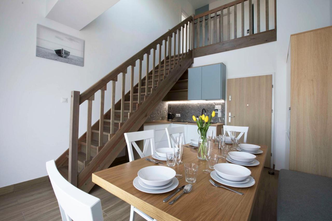 Willa Przy Porcie - Apartamenty Z Aneksami Kuchennymi Устка Экстерьер фото