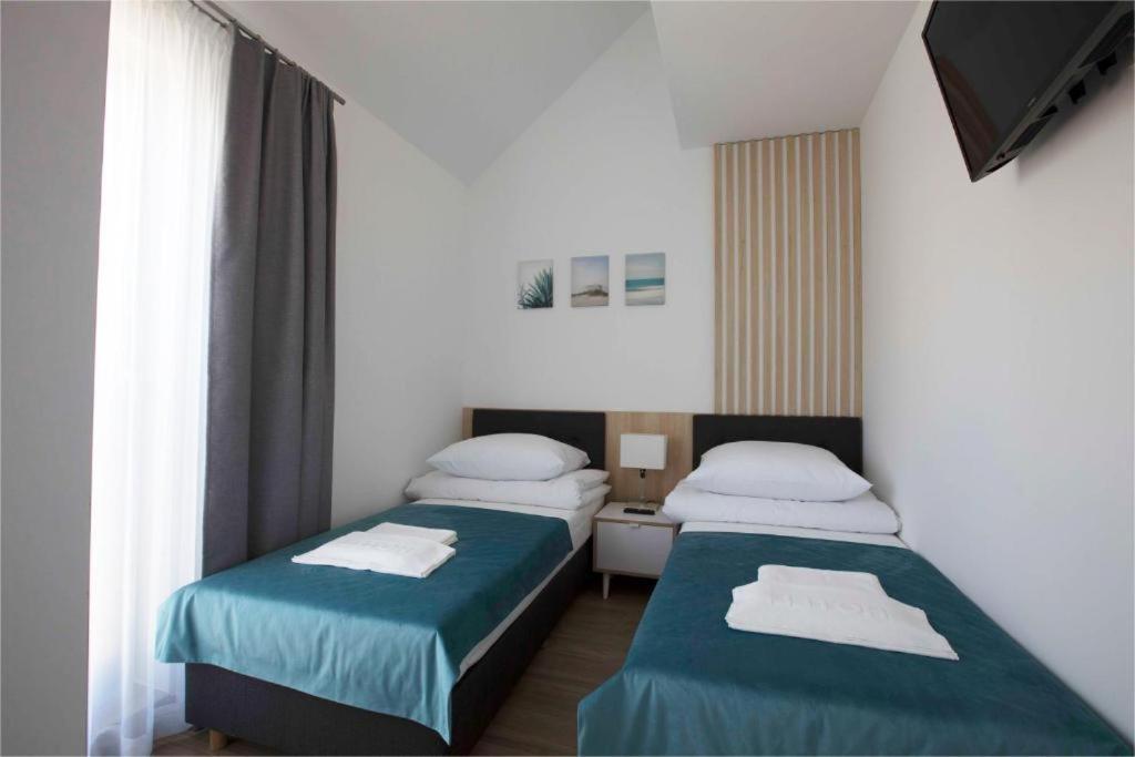 Willa Przy Porcie - Apartamenty Z Aneksami Kuchennymi Устка Экстерьер фото